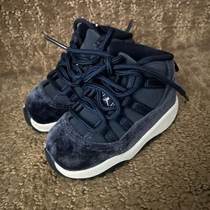 Jordan retro 11 size 4C